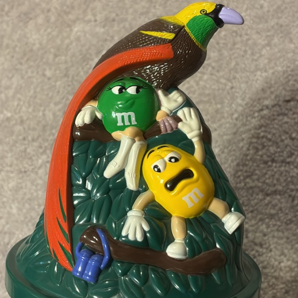 M&M WWF Wild Adventures Endangered Wildlife limited edition coin bank